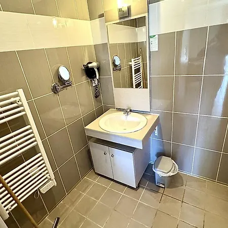 Cap D 1 Bedroom Swimming Pool Parking Access, Acces Pmr Apartment *